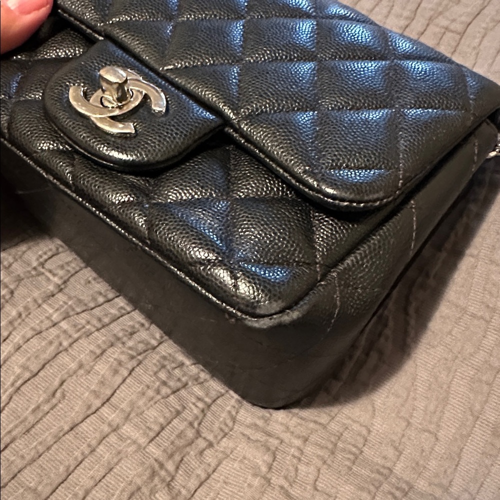 Authentic CHANEL mini square - Picture 11 of 11